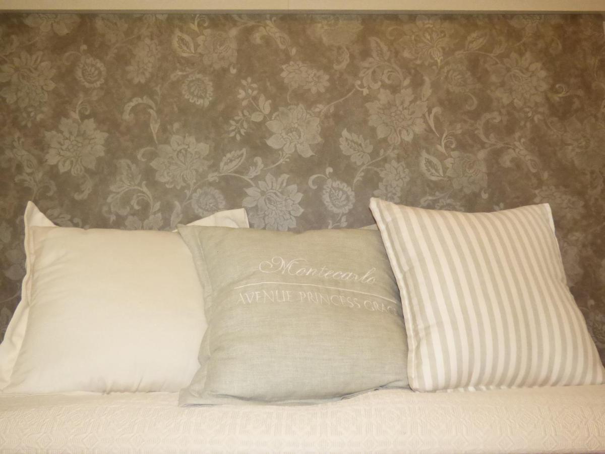 Design Hotel Astra B&B Misano Adriatico Luaran gambar