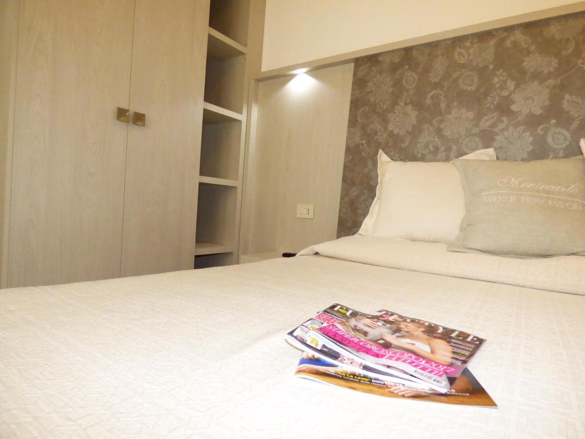 Design Hotel Astra B&B Misano Adriatico Luaran gambar