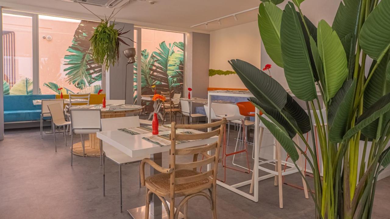 Design Hotel Astra B&B Misano Adriatico Luaran gambar