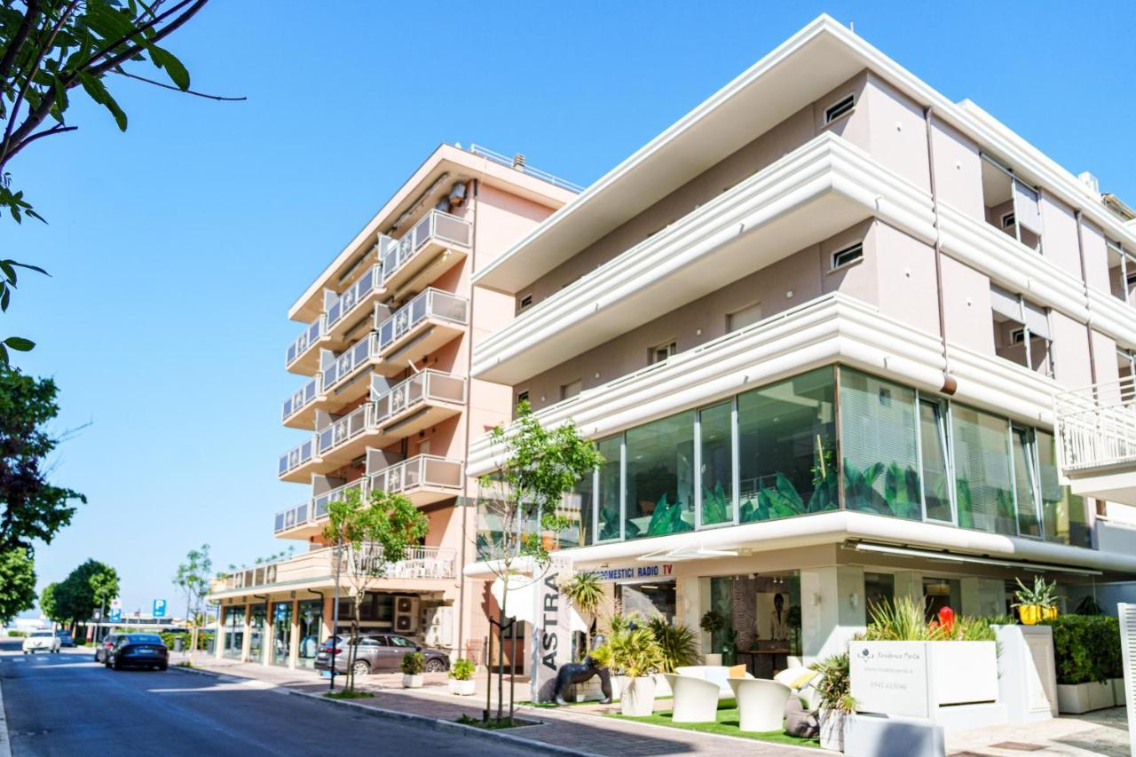 Design Hotel Astra B&B Misano Adriatico Luaran gambar