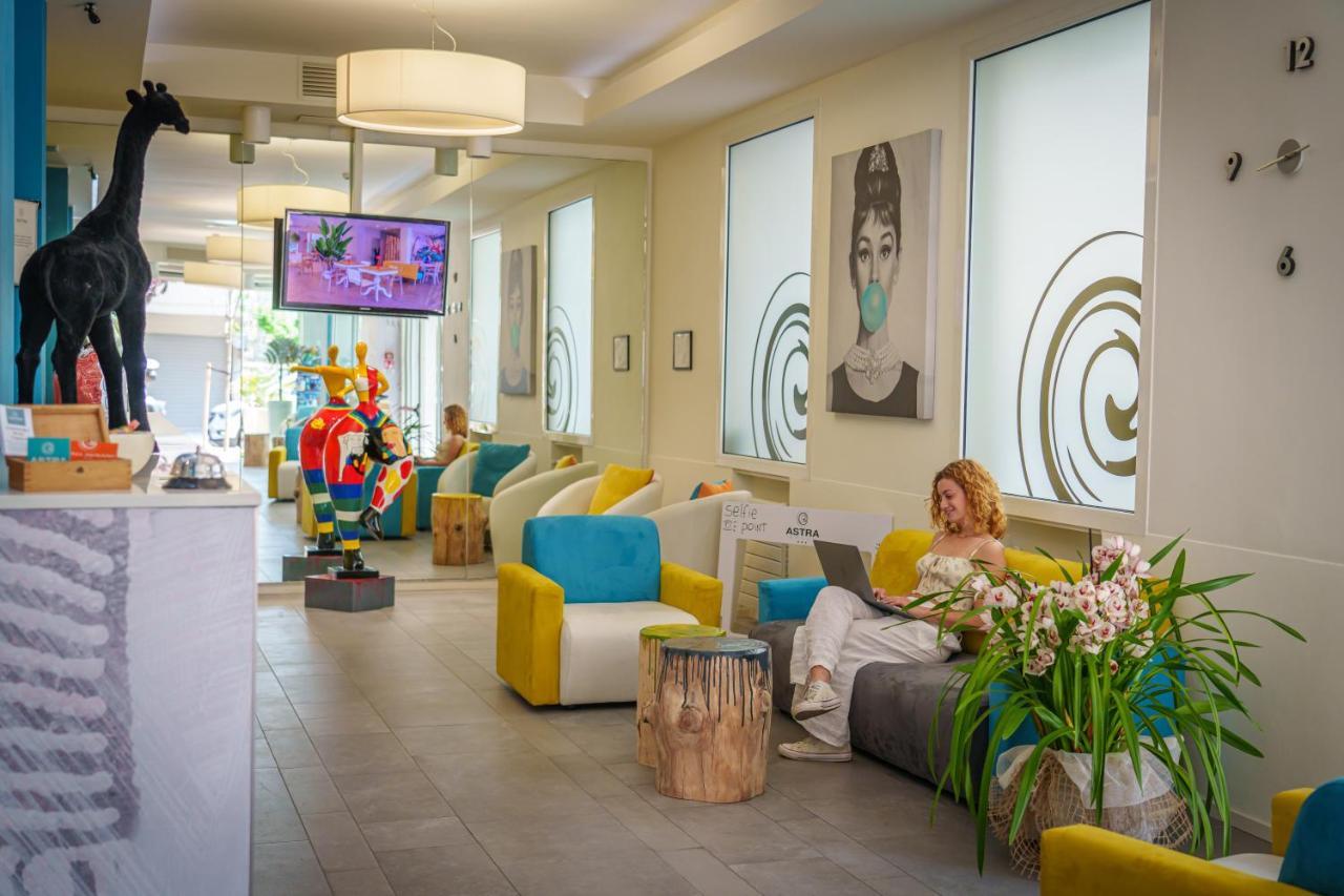 Design Hotel Astra B&B Misano Adriatico Luaran gambar