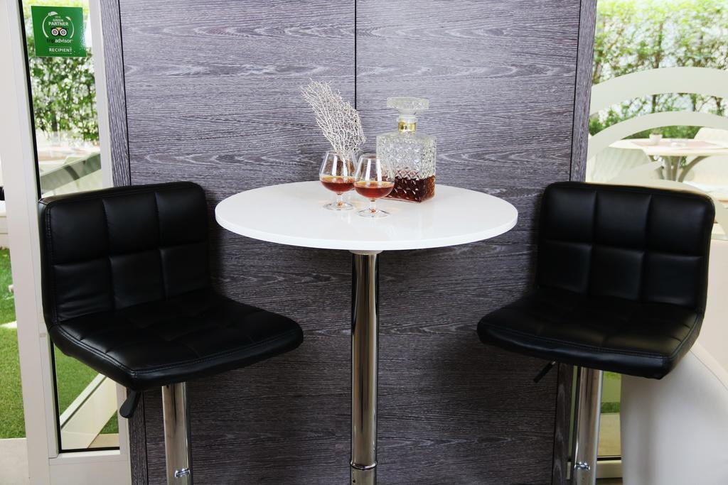 Design Hotel Astra B&B Misano Adriatico Luaran gambar